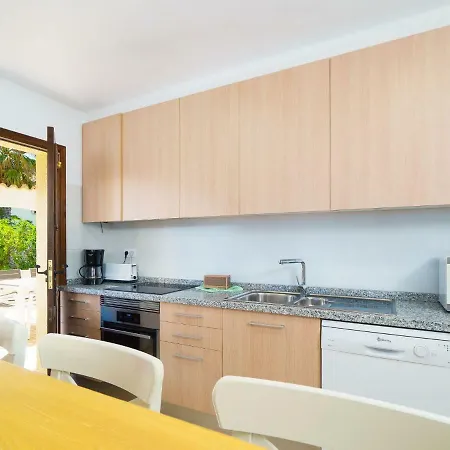 Holiday home Holiday Adelfas *